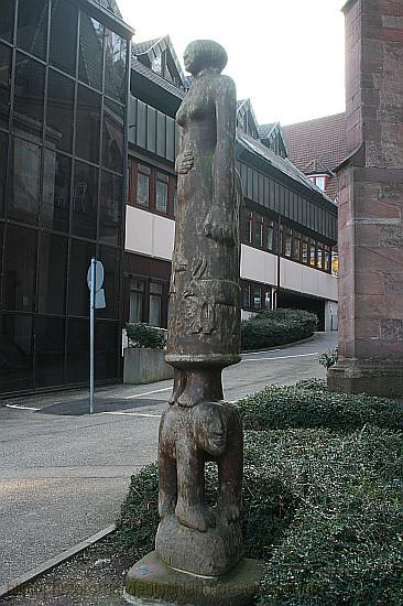 CALW > Kirchplatz an der Stadtkirche > Denkmal Huldigung
