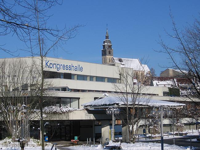 BÖBLINGEN > Stadtgarten - Kongresshalle und Stadtkirchenblick