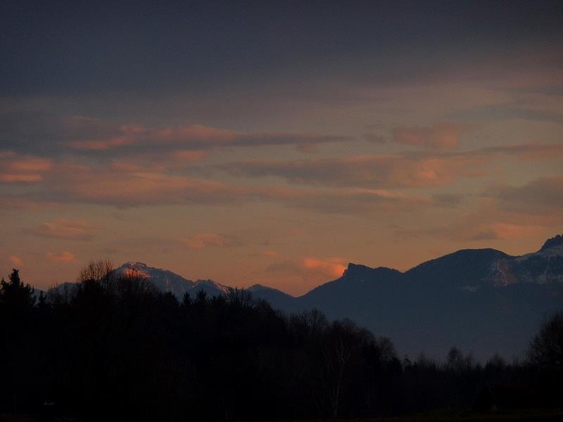 bei Bad Aibling, die Sonne verschwindet
