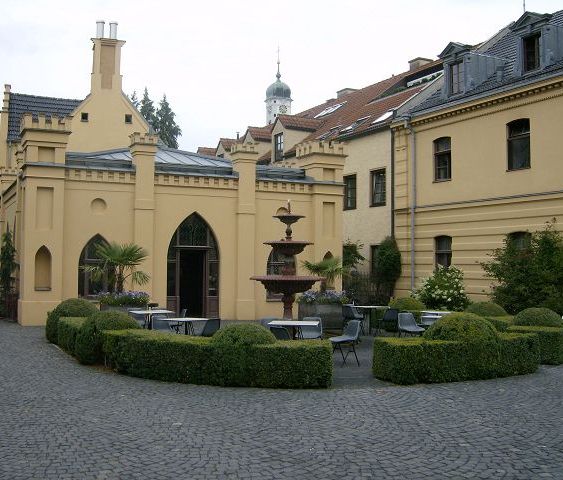 AUGSBURG > Kurtheater Göggingen > GartenTicketverkaufsstelle