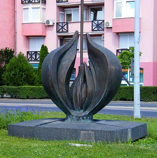 H:Makó>Zwiebeldenkmal