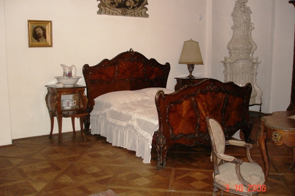 FERTŐD > Schloss Esterházy innen