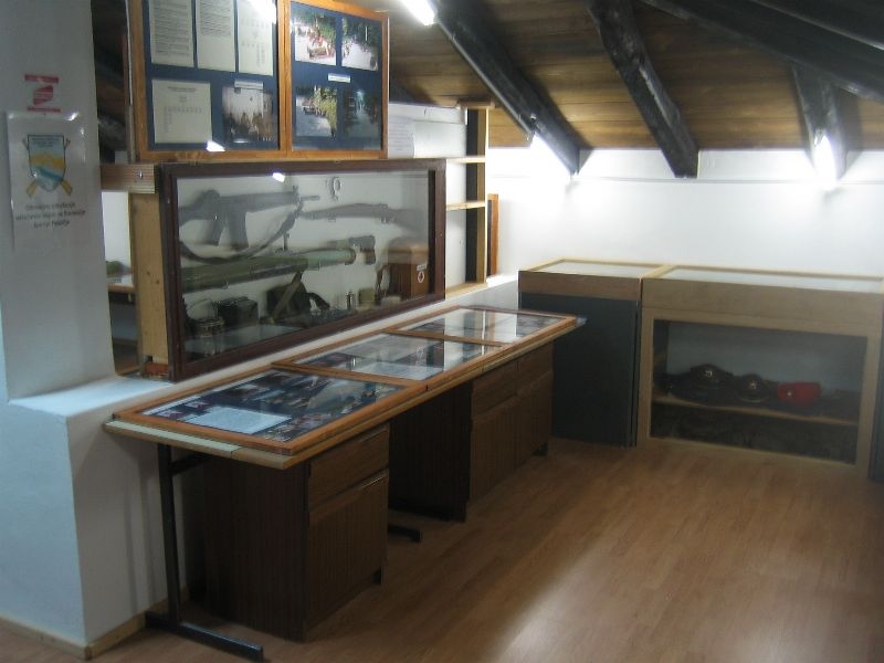 Kobarid Italienisches Beinhaus (21)