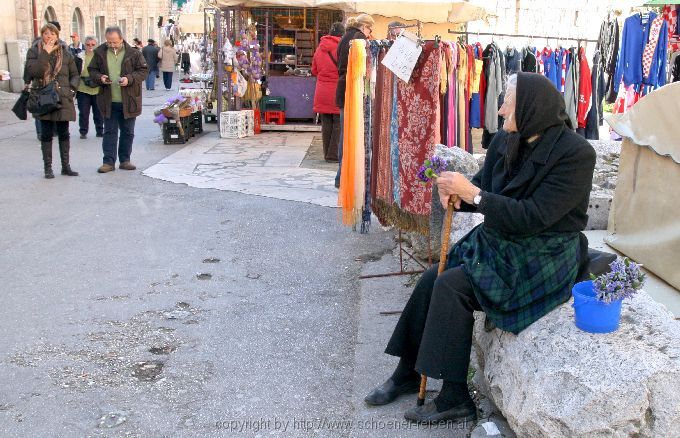 SPLIT im März > Markt