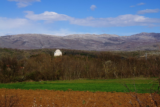 OTAVICE > Mausoleum 6