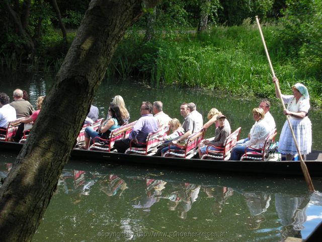 SPREEWALD > Lübbenau > 29 Campingplatz am Schloßpark