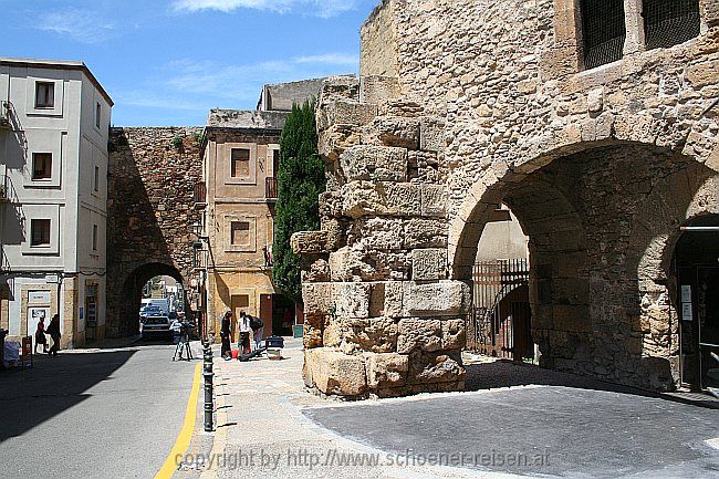 TARRACO > Platz Provinzforum