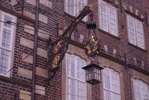 BREMEN > Schüttinghaus > Laterne mit den Bremer Stadtmusikanten