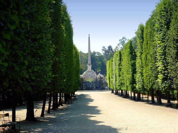 Schonbrunn Schlosspark 3