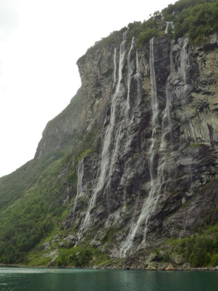 N:Geiranger>Fjord>Sieben Schwestern