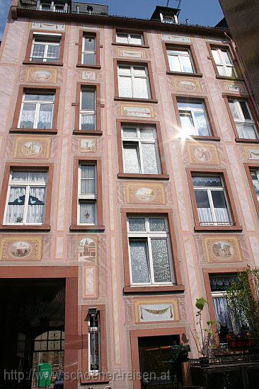 FRANKFURT-SACHSENHAUSEN > Lokal - Zum Gemalten Haus