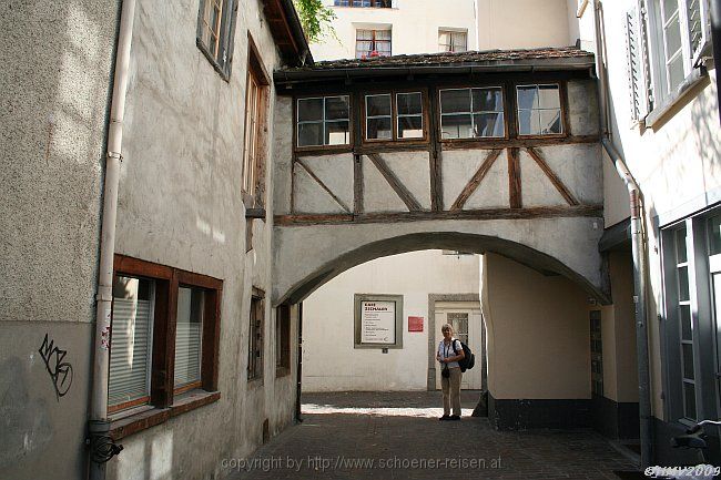 CHUR > Arcas > Durchgang zur Goldgasse beim Haus Zschaler