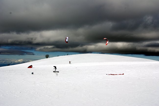 Snowkite
