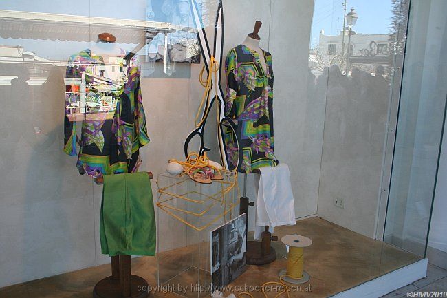 ANACAPRI > Via Capodimonte > Boutique