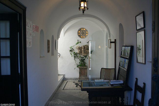 ANACAPRI > Viale Axel Munthe > Villa San Michele
