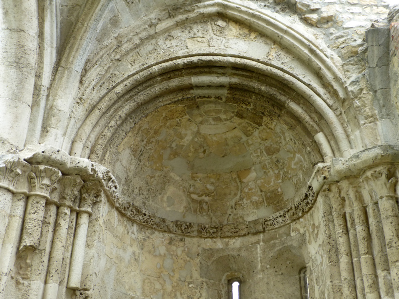 H:Zsámbék>Basilika>Seitenkapelle1