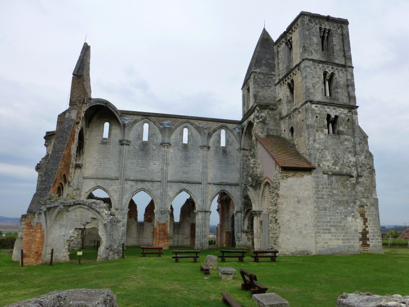 H:Zsámbék>Basilika vom Kloster aus