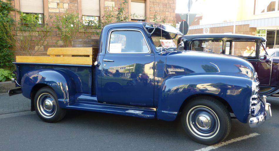 Chevrolet 3100 Seite