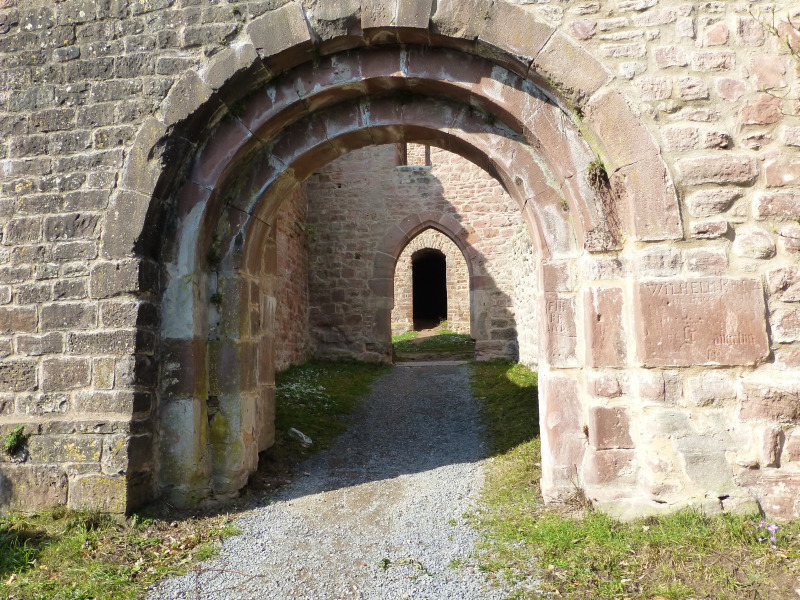 D:Bayern>Henneburg>Kernburg>Tor