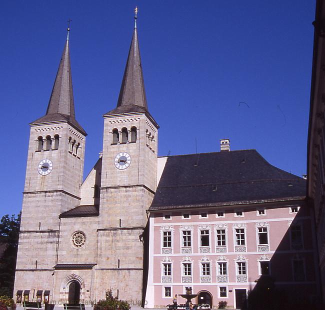 BERCHTESGADEN > Kirche St. Peter und Johannes der Täufer