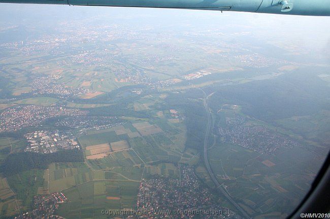 B27 bei PLIEZHAUSEN > Flug Graz-Stuttgart