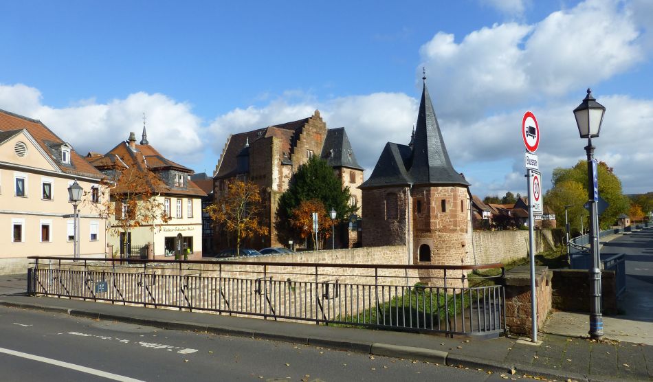 D:Hessen>Büdingen>Schlaghaus von der Mühltorbrücke aus