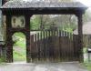 MARAMURES > Eingang zur Holzkirche von Dăneşti (höchste Holzkirche)