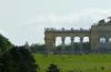 A:Wien>Schönbrunn>Gloriette von der Schlosstreppe oben links
