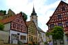 D: POTTENSTEIN (Landkreis Bayreuth) > Nepomuk in der Kirchenfassade